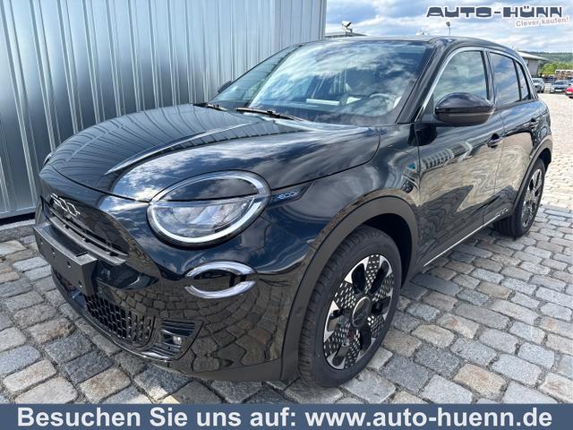 Fiat 600 - La Prima Hybrid 1.2 T3 81 kW (110 PS) Klimaautomatik, Massagesitz, Sitzheizung, elektrisch verstellbarer Fahrersitz, Radio, DAB, Apple CarPlay, Android Auto, Navigationssystem, 18 Zoll Leichtmetallfelgen-Sofort