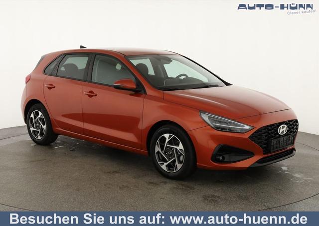 Hyundai i30 - 1.0 T-GDI DCT Family, Navi, Kamera, LED, 16-Zoll, Winterpaket, 1. Hand