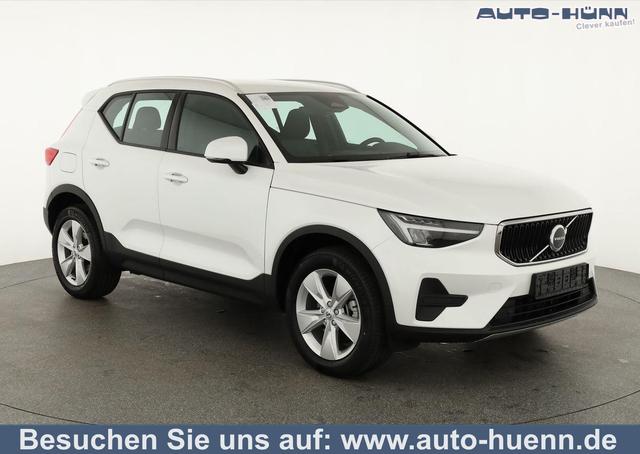 Volvo XC40 - Core 2WD B3 Mild-Hybrid Core, Navi, Thors Hammer, Winter, Kamera, el. Klappe