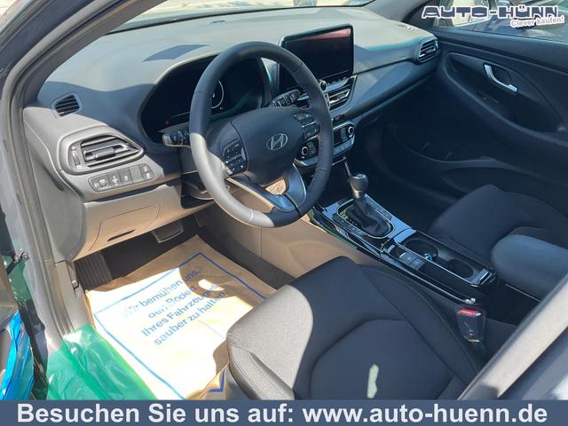 Hyundai i30 Kombi - 1.0 T-GDI DCT Family, Navi, ACC, Side, Winter, 17-Zoll, Klimaautomatik