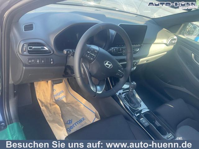 Hyundai i30 Kombi - 1.0 T-GDI DCT Family, Navi, ACC, Side, Winter, 17-Zoll, Klimaautomatik