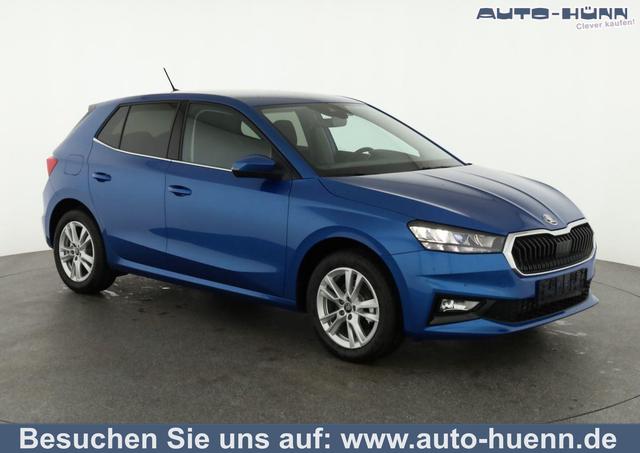Skoda Fabia - Selection 1.0 TSI DSG 130 Jahre, LED, Kamera, ACC, Side, Ladeboden, Winter