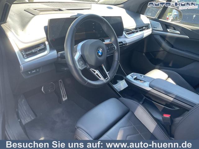 BMW 2er Active Tourer - 223 i M Sport 223i Mild Hybrid Automatik, HarmanKardon, LED, HUD, Pano, Leder, 1. Hand