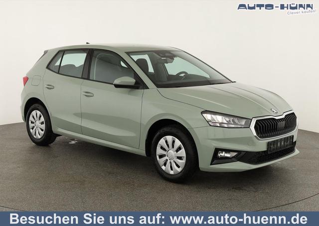 Skoda Fabia - Selection 1.0 TSI Selection, AHK, Tempomat, Ladeboden, Park, Winterpaket, SmartLink, 4-J Garantie