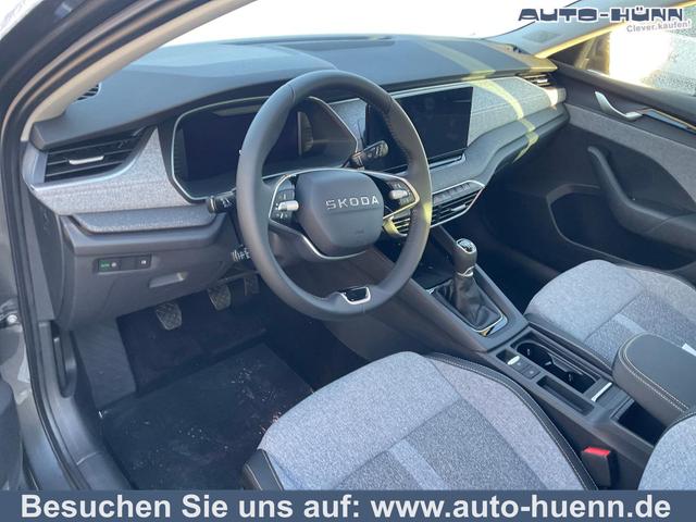 Skoda Octavia Combi - 1.5 TSI 110 kW Selection Selection, AHK, LED, Side, ACC, Kamera, 17-Zoll