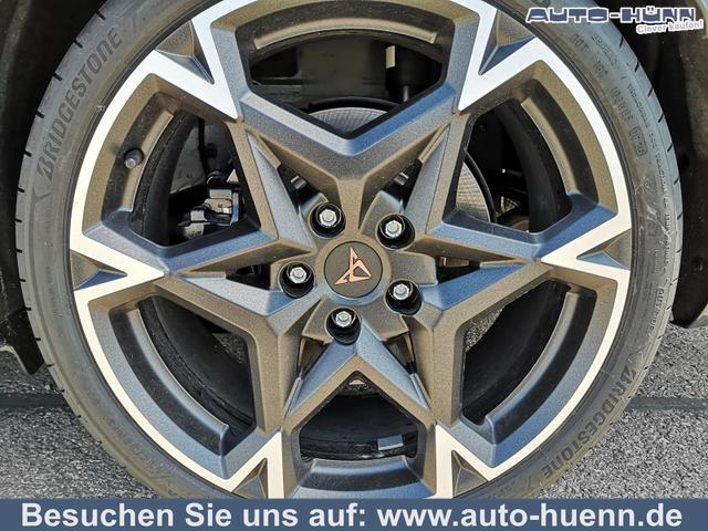 Cupra Leon Sportstourer - 2.0 TSI 245 kW 4Drive VZ Kombi ST 2.0TSI AHK Sound ACC Pano