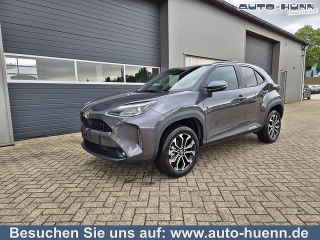 Toyota Yaris Cross - 1.5VVT-iE 130PS Automatik Teamplayer Klimaautomatik Sitzheizung Lenkradheizung PDC v+h Rückf.Kamera 17-LM abged.Scheiben 2xKeyless DAB+ Bluetooth Touchscreen Apple CarPlay Android Auto