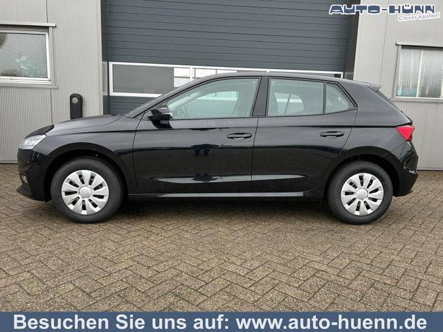 Skoda Fabia - 1.0 TSI 95PS Selection 5-türig Rückf.Kamera Parksensoren Sitzheizung Multifunktionslenkrad Klima Skoda-Radio Bluetooth Touchscreen Tempomat Nebelsch. Apple CarPlay + Android Auto