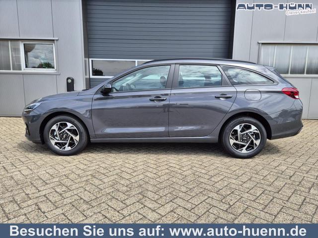 Hyundai i30 Kombi - 1.0 T-GDI 100PS Automatik AbstandsTempomat Toter-Winkel-Assistent Sitzheizung Lenkradheizung Klimaautomatik Navi 10,25"-Touchscreen DAB+ wireless Apple CarPlay + Android Auto PDC v+h Rückf.Kamera 16-LM