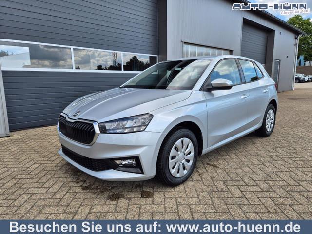 Skoda Fabia - 1.0 TSI 115PS DSG Selection 5-türig Rückf.Kamera Parksensoren Sitzheizung Multifunktionslenkrad Klima Skoda-Radio Bluetooth Touchscreen Tempomat Nebelsch. Apple CarPlay + Android Auto