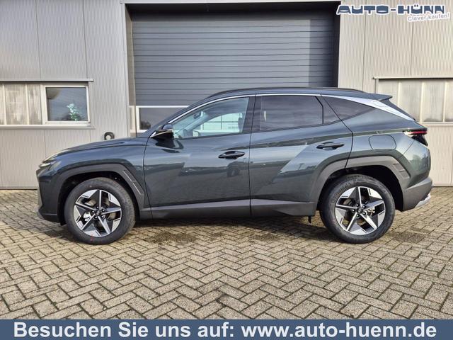 Hyundai TUCSON - Trend 1.6 T-GDI 150PS Automatik TZ 2026 Teil-Leder Sitzheizung v+h Lenkradheizung Klimaautomatik Navi Touchscreen DAB+ Apple CarPlay + Android Auto PDC R&uuml;ckf.-Kamera Matrix-LED-Scheinw.