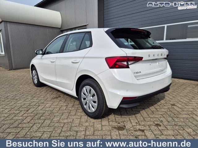 Skoda Fabia - 1.0 TSI 95PS Selection 5-t&uuml;rig R&uuml;ckf.Kamera Parksensoren Sitzheizung Multifunktionslenkrad Klima Skoda-Radio Bluetooth Touchscreen Tempomat Nebelsch. Apple CarPlay + Android Auto