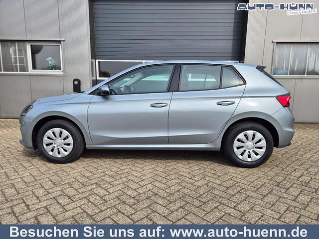 Skoda Fabia - 1.0 TSI 95PS Selection 5-t&uuml;rig R&uuml;ckf.Kamera Parksensoren Sitzheizung Multifunktionslenkrad Klima Skoda-Radio Bluetooth Touchscreen Tempomat Nebelsch. Apple CarPlay + Android Auto