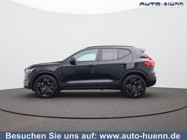 Volvo XC40 - 2.0 Black Edition Plus B4 Mild-Hybrid 197PS Automatik elektr. PanoDach R&uuml;ckf.Kamera PDC v+h ACC el.Heckklappe Harman/Kardon-Sound Klimaautomatik Sitzheizung Lenkradheizung Apple CarPlay Android Auto 20-LM