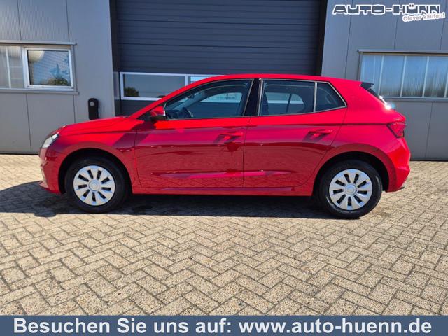 Skoda Fabia - 1.0 TSI 95PS Selection 5-t&uuml;rig R&uuml;ckf.Kamera Parksensoren Sitzheizung Multifunktionslenkrad Klima Skoda-Radio Bluetooth Touchscreen Tempomat Nebelsch. Apple CarPlay + Android Auto