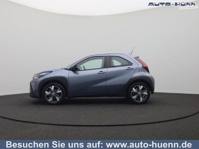 Toyota Aygo X - Pure 1.5 Hybrid 116PS Automatik Sitzheizung Klimaautomatik AbstandsTempomat Multifunktionslenkrad Radio Bluetooth Touchscreen Apple CarPlay + Android Auto