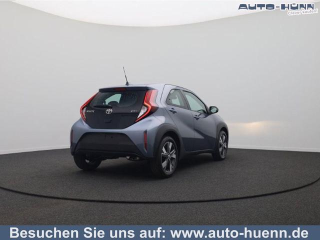 Toyota Aygo X - Pure 1.5 Hybrid 116PS Automatik Sitzheizung Klimaautomatik AbstandsTempomat Multifunktionslenkrad Radio Bluetooth Touchscreen Apple CarPlay + Android Auto