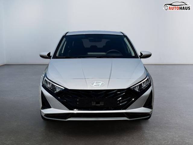 Hyundai i20 1,0 Style LED 1Zokl Navi DiCo10,25 Kam 2xPDC SpAs 