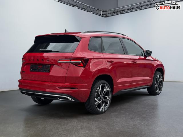 Neue Skoda Karoq Sportline top Austastung 