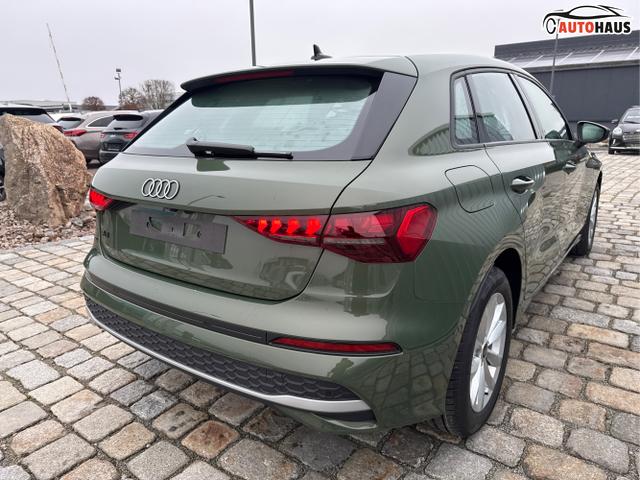 Audi / A3 Sportback / Grün / / / 