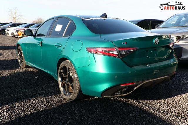 Alfa Romeo Giulia Intensa 2.2 D 210 AT8 Q4 Matrix Pano Nav 