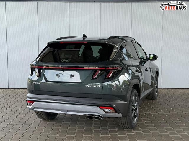 Hyundai TUCSON E-Motion 1.6 T-GDI 2WD 48V DCT / Panoramadach ACC Sitz + Lenkradheizung LED Navi PDC V&H Kamera Alu 18" 