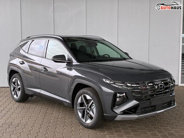 Hyundai TUCSON E-Motion 1.6 T-GDI 2WD 48V DCT / Panoramadach ACC Sitz + Lenkradheizung LED Navi PDC V&H Kamera Alu 18" 