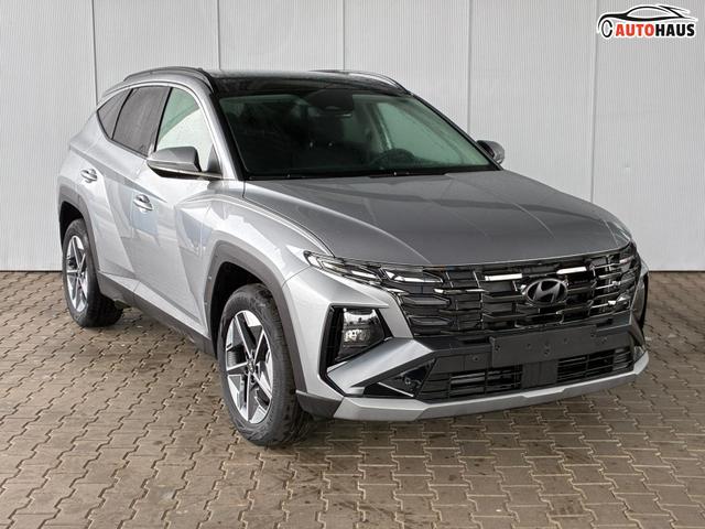 Hyundai TUCSON E-Motion 1.6 T-GDi 2WD HEV / Panoramadach ACC LED Sitz + Lenkradheizung Navi PDC V&H Kamera Alu 18" 