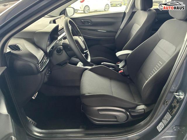 Hyundai BAYON Premium Sky 1.0 T-GDI 100 PS 48V 7DCT / Keyless ACC Soundsystem BOSE Sitz + Lenkradheizung LED Navi PDC V&H Kamera Totwinkel Alu 16" 
