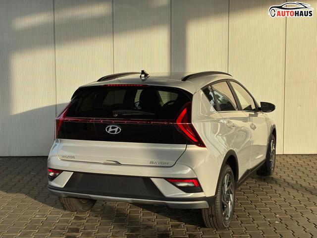 Hyundai BAYON Premium 1.0 T-GDI 100 PS 48V / Keyless ACC Soundsystem BOSE Sitz + Lenkradheizung LED Navi PDC V&H Kamera Totwinkel Alu 16" 