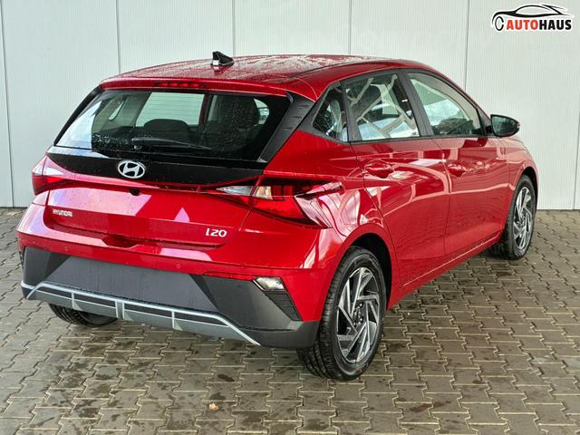 Hyundai i20 1.2 MPI 5MT Comfort / Navi Carplay R&uuml;ckfahrkamera Tempomat Alu 16" 