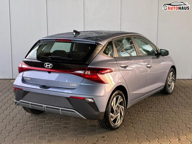 Hyundai i20 1.2 MPI 5MT Comfort / Navi Carplay R&uuml;ckfahrkamera Tempomat Alu 16" 
