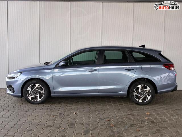 Hyundai i30 Kombi Comfort 1.5 T-GDI mHEV 140 PS 6MT / Navi LED PDC V&H.m.Kamera ALU16 