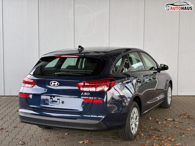 Hyundai i30 Kombi Comfort 1.0 GDI 100PS 6MT Navi / PDC V&H. m. Kamera LED Nebel 