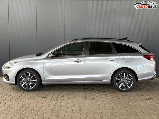 Hyundai i30 Kombi Comfort Plus 1.0 TGDI / Keyless Totwinkelassis. PDC V&H + Kamera Sitz Lenkradheizung LED Alu 17'' 