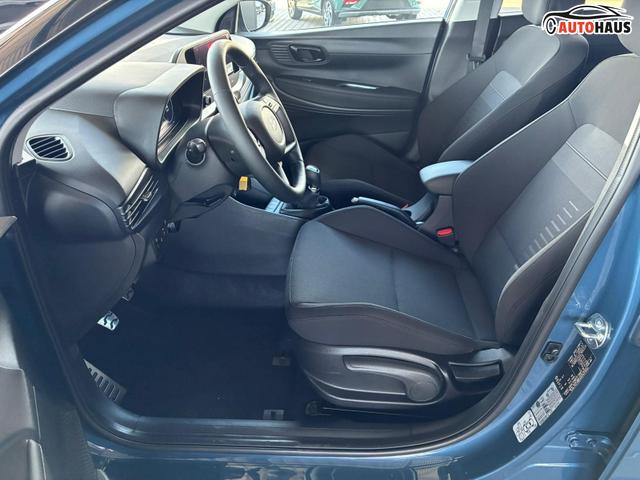 Hyundai BAYON Comfort Plus 1.2 MPI / Navi PDC m. Kamera Klimaautom./ LED Sitz & Lenkr.Heiz/ Alu16 