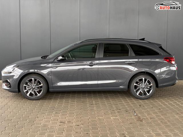 Hyundai i30 Kombi Comfort Plus 1.0 TGDI DCT / Navi Sitz + Lenkradheizung PDC V&H Kamera LED Alu 17" 