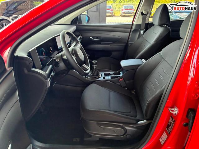 Hyundai TUCSON NX4 Pure 1.6 T-GDI 2WD 48V / Sitz + Lenkradheiz. LED Tempomat Alu 17" 