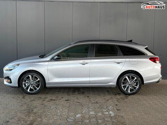 Hyundai i30 Kombi Comfort Plus 1.0 T-GDI DCT Navi/ Totwinkel Assistent/ PDC V&H + Kamera/ Alu 17" 