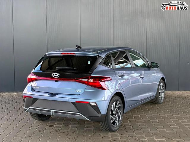 Hyundai i20 Pure 1.2 MPI / Navi PDC Hinten + Kamera Abgedunkelte Scheiben Tempomat Alu 16" 