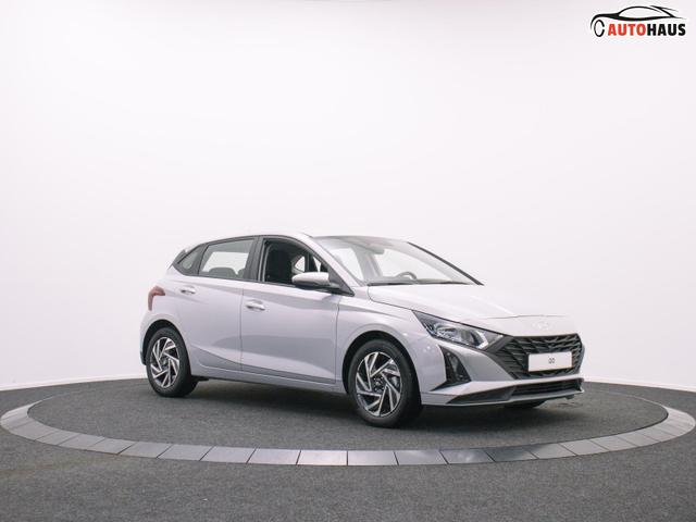 Hyundai i20 1.2 MPI 5MT Comfort / Navi PDC Hinten + Kamera Tempomat Alu 16'' 