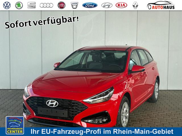 Hyundai i30 Kombi - Comfort 1.5 GDI 95PS 6MT Navi / PDC V&H. m. Kamera LED Nebel