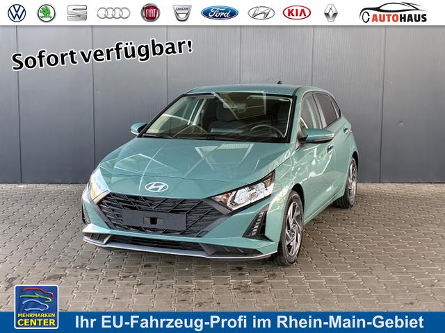Hyundai i20 - Pure 1.2 MPI / Navi PDC Hinten + Kamera Abgedunkelte Scheiben Tempomat Alu 16"