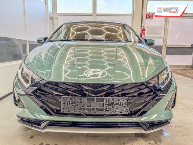 Beispielbilder, ggf. teilweise mit Sonderausstattung