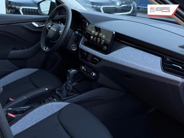 Skoda Kamiq Selection 1.0 TSI DSG AHK*Alu*8tfach*Matrix*SHZ*Kamera*Keyless*2Z Klimaauto* 