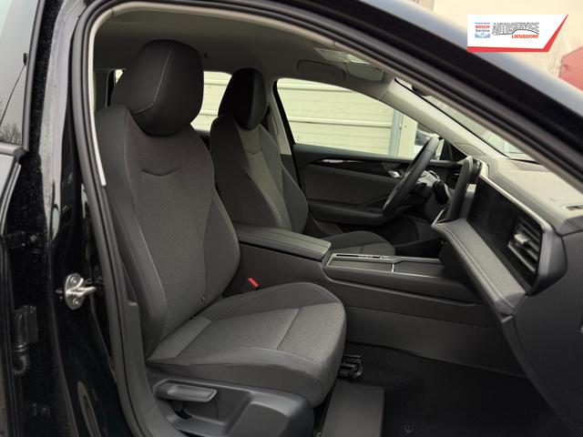 Volkswagen Passat Variant City 1.5 eTSI DSG AHK*Android Auto*SHZ*Kamera*5J Garant*SideAsst*2Z Klimaauto* 