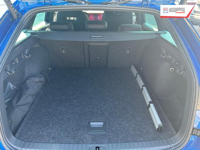 Skoda Octavia Combi RS Kombi 2.0 TSI DSG 265 PS AHK*Panorama*DCC*19"*Android Auto*Navi*SHZ*360&deg;*E-Heck 