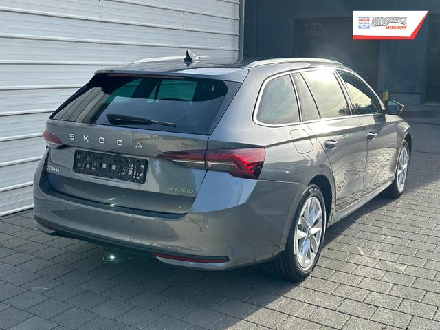 Skoda Octavia Combi Selection Kombi 1.5 TSI DSG AHK*Android Auto*ACC*SHZ*E-Heck*Keyless*Kamera*2Z Klimaauto 