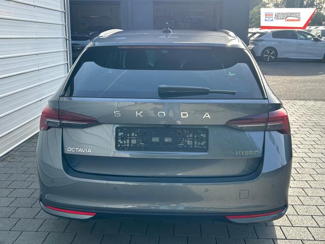 Skoda Octavia Combi Selection Kombi 1.5 TSI DSG AHK*Android Auto*ACC*SHZ*E-Heck*Keyless*Kamera*2Z Klimaauto 