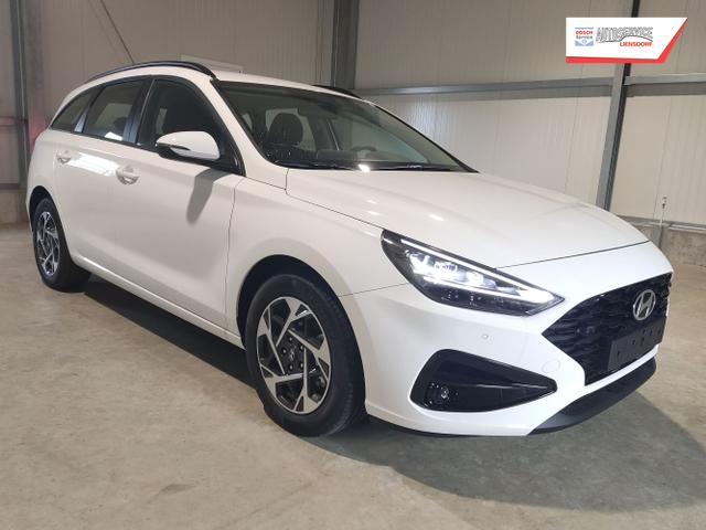 Hyundai / i30 Kombi / Weiß / / / , Beispielbilder, ggf. teilweise mit Sonderausstattung